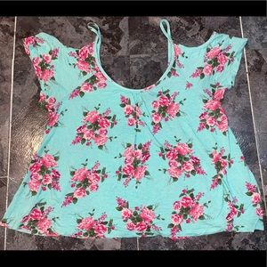 Ultra flirt cold shoulder size large